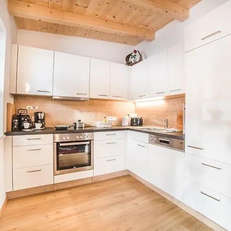 Apartment Söllbacherhof Fügen