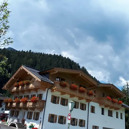 Soellbacherhof Apartment Fuegen